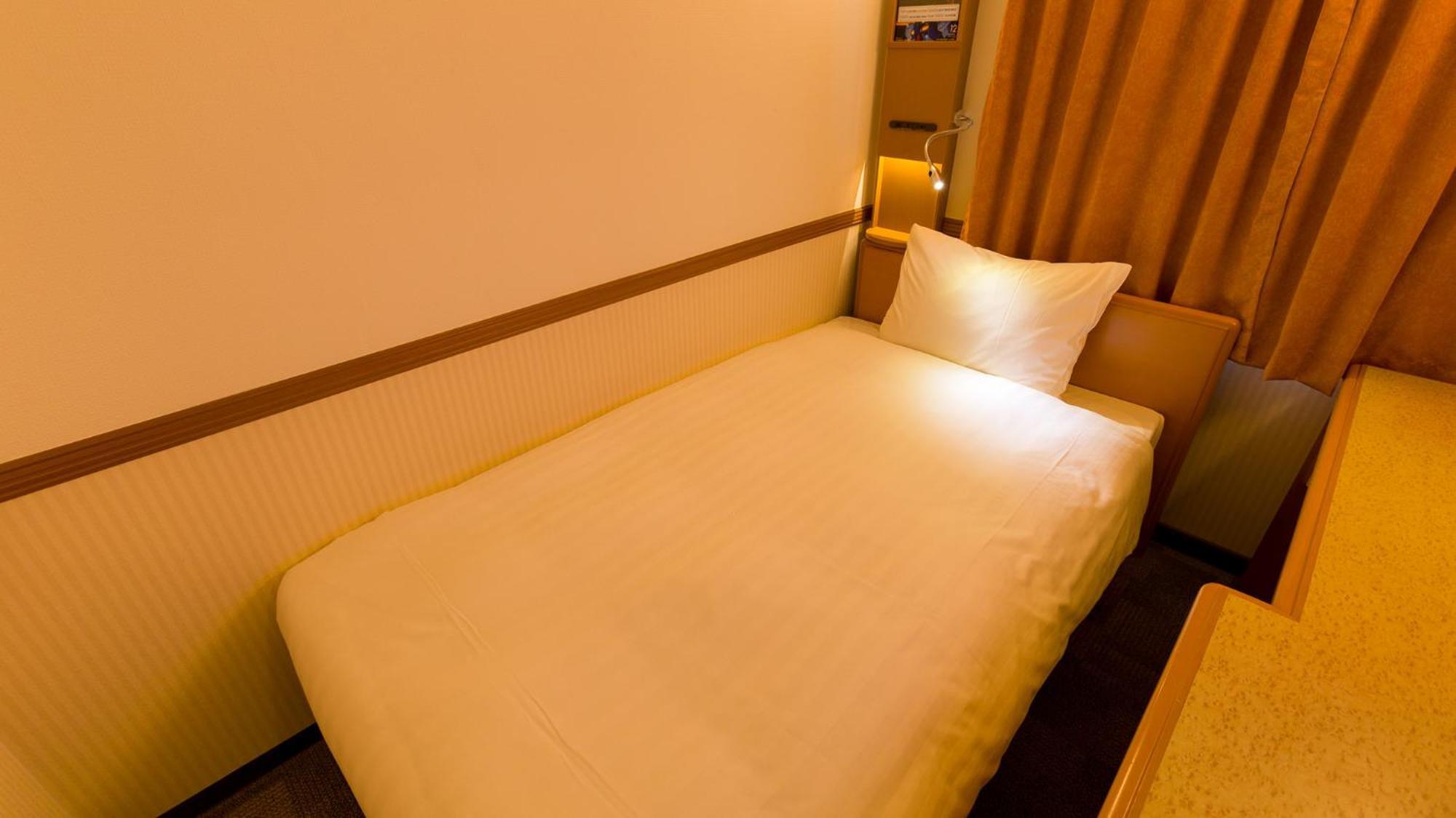 Toyoko Inn Himeji Eki Shinkansen Minami Guchi Pokoj fotografie